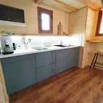 La Au Bain Perché *